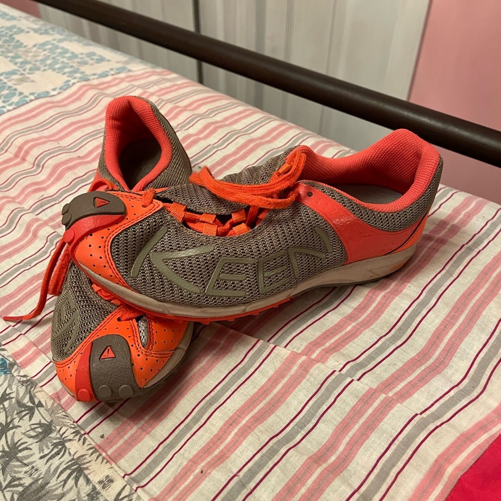 Keen brand trail shoes. Size 7.